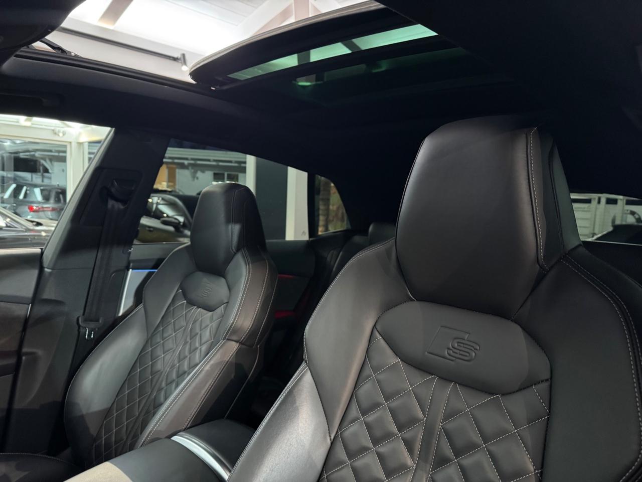 Audi Q8 50 TDI 286 CV quattro S-line
