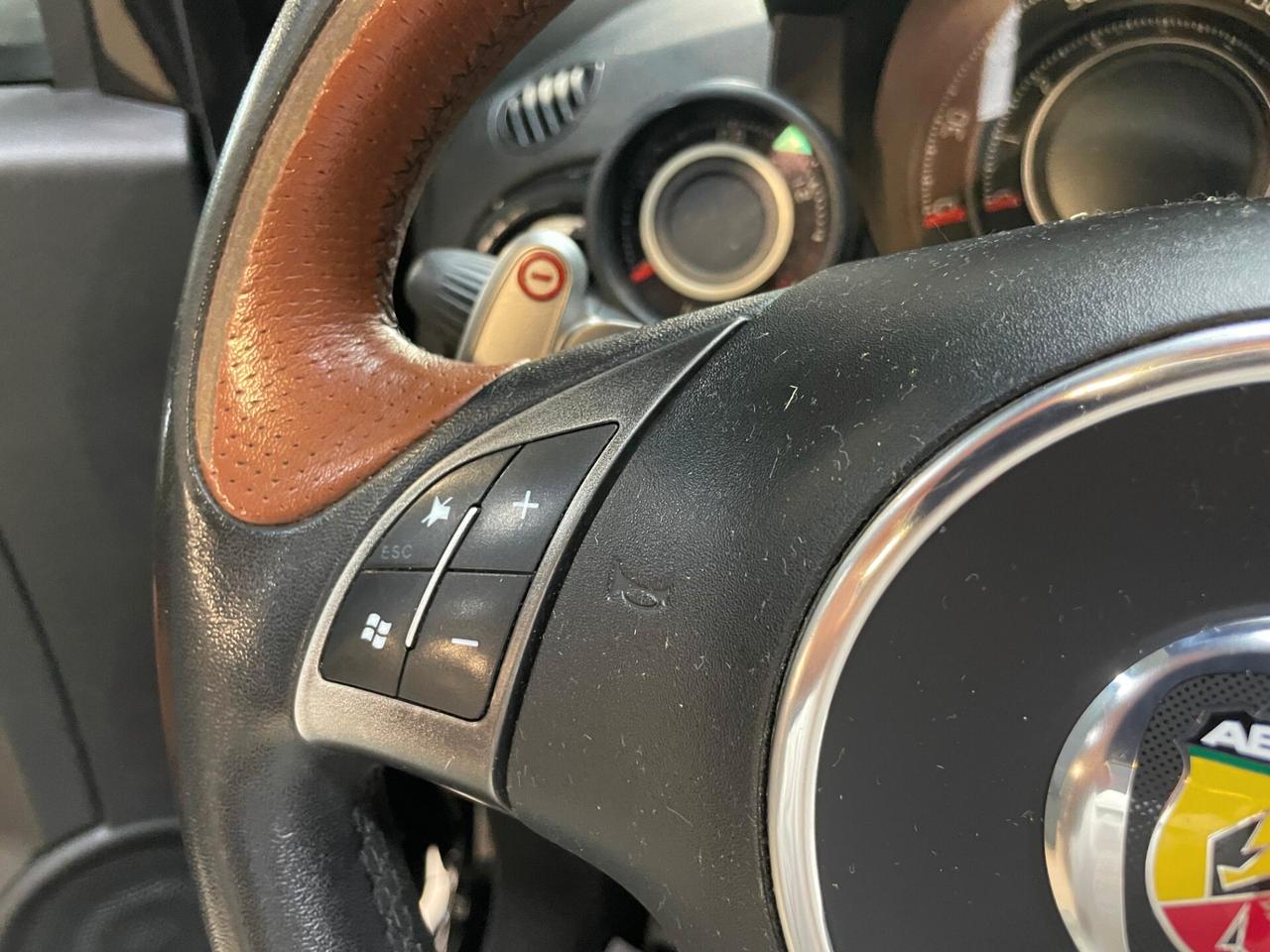 Abarth 500 C 1.4 Turbo T-Jet MTA Custom