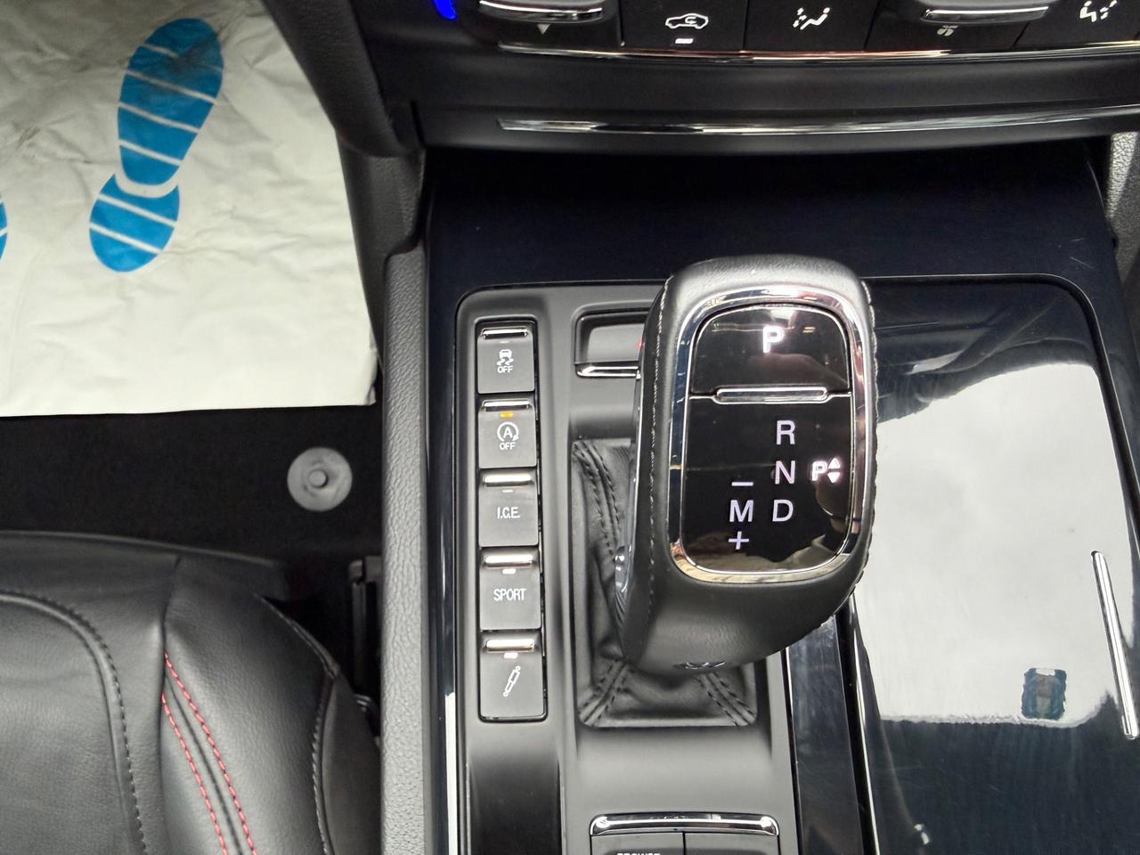 Maserati Ghibli L4 330 CV MHEV Gransport