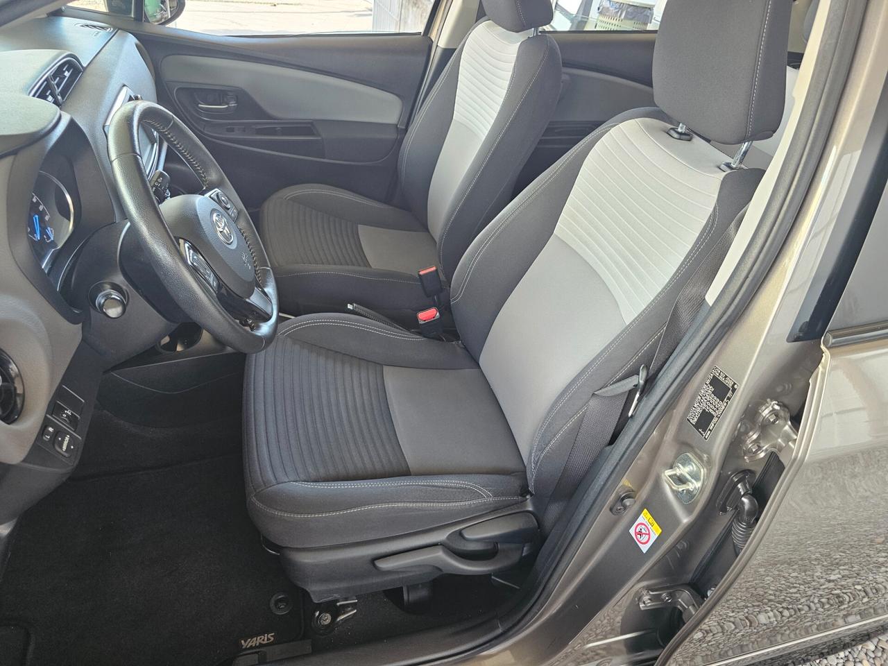 Toyota Yaris 1.5 Hybrid 5 porte Active