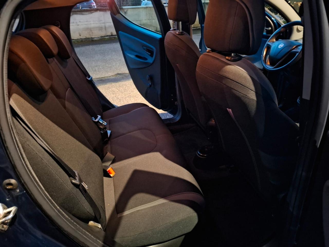 Lancia Ypsilon 1.2 5 porte GPL del 16 SOLO 128.000 KM