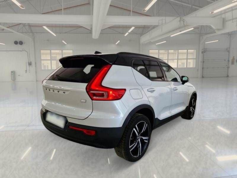 Volvo XC40 Recharge T5 180+82 CV Recharge Plug-in Hybrid R-Design