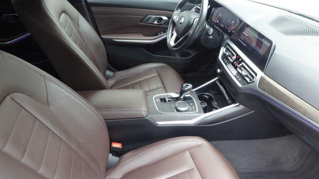 BMW 318 d Touring Luxury Automatico