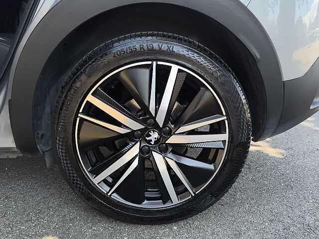 Peugeot 3008 BlueHDi 130 S&S EAT8 Allure