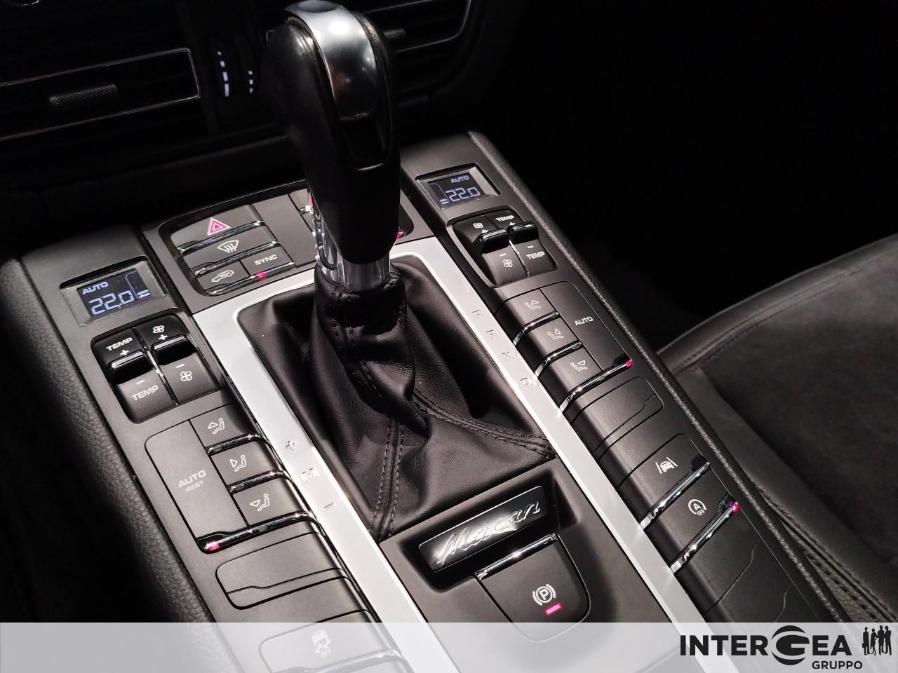 PORSCHE Macan 2.0 245cv pdk