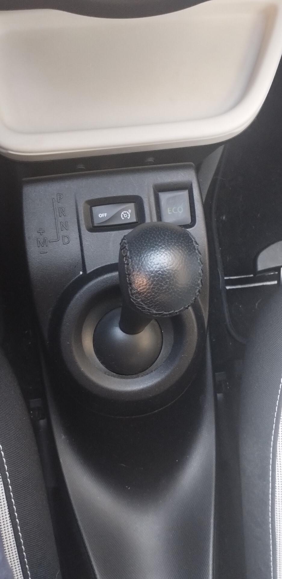 Renault Twingo SCe EDC Lovely