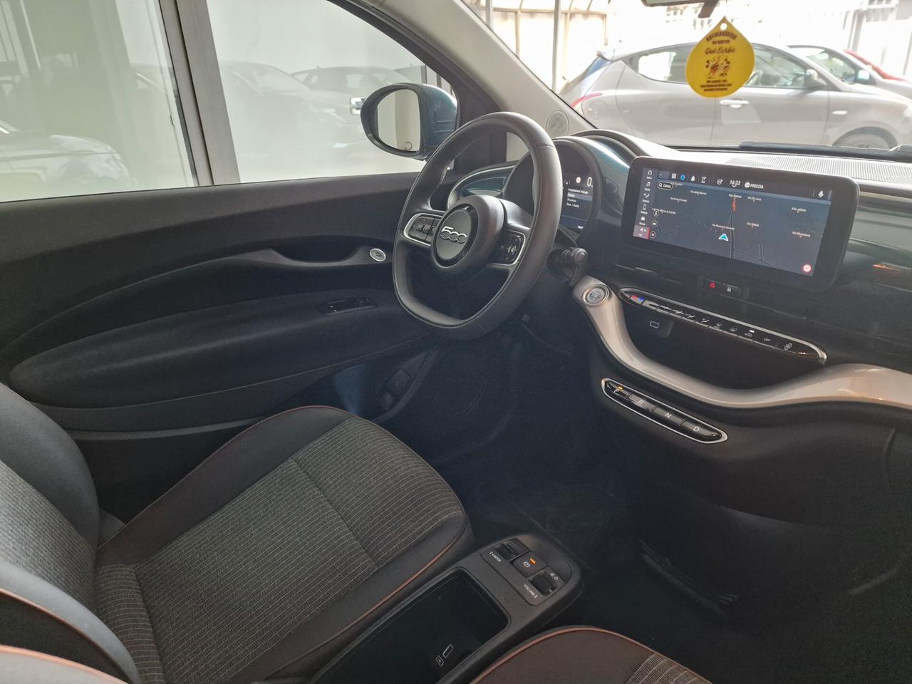 Fiat 500e Berlina 42 kWh Icon
