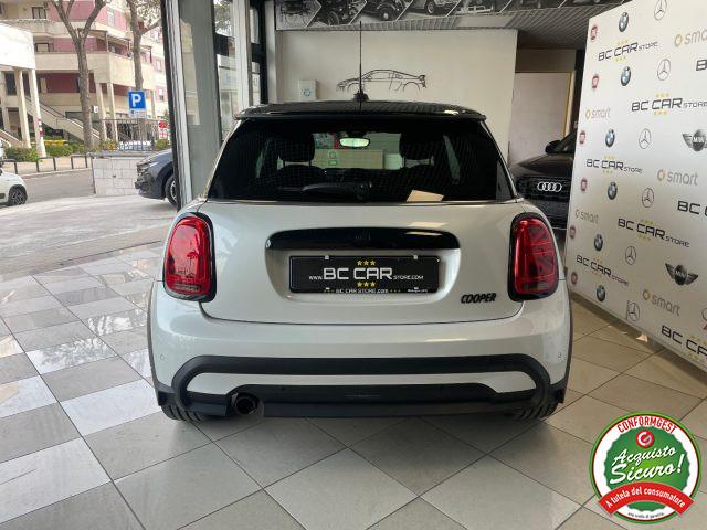 MINI Cooper 1.5 Classic *BLACK EXTERIEUR