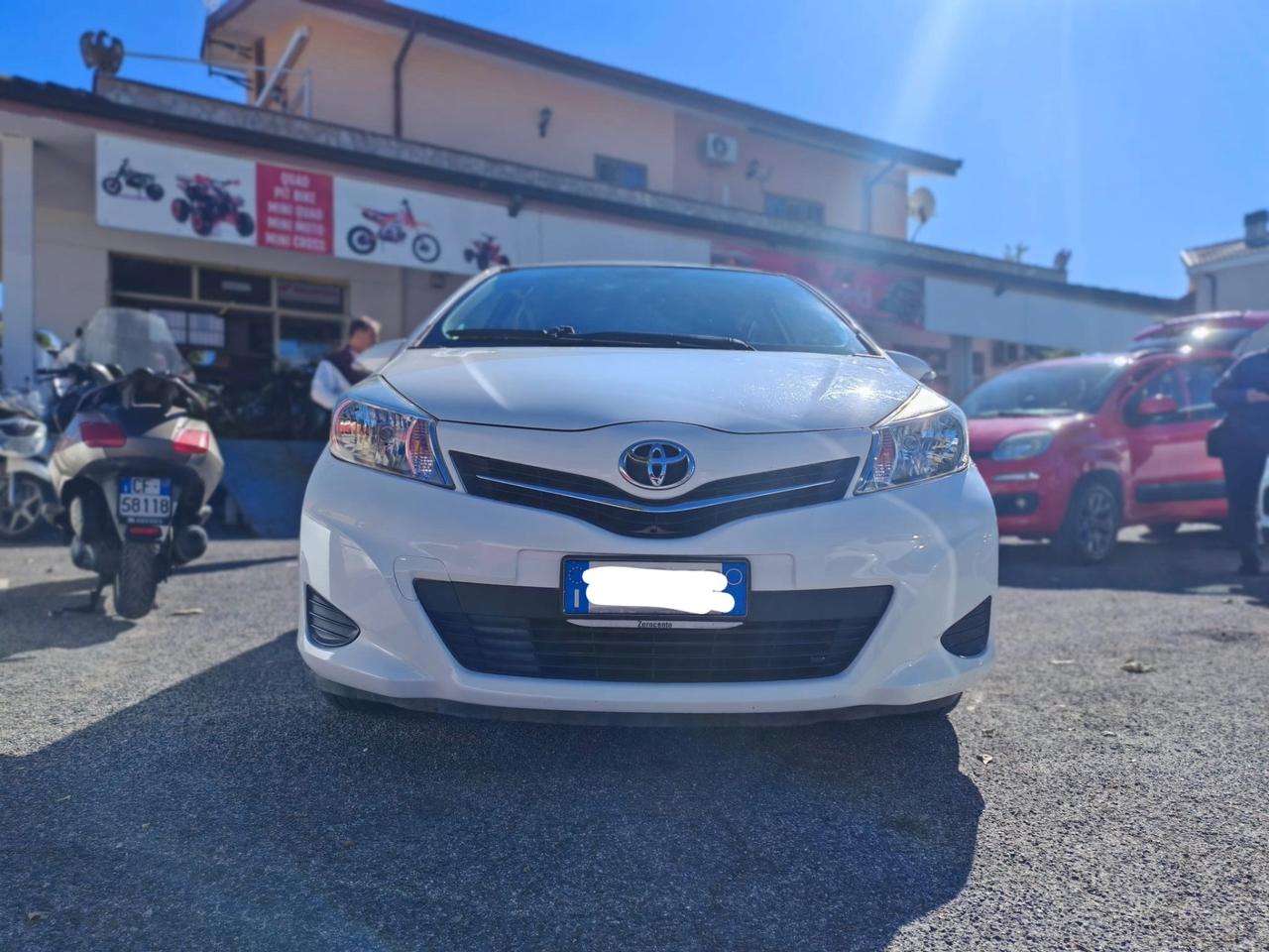 Toyota Yaris 1.0 5 porte Active