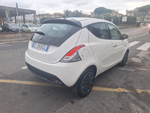 LANCIA Ypsilon 1.0 FireFly 70CV HYBRID ORO - KM ZERO ITALIANA