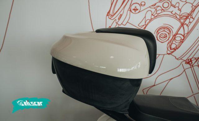 PIAGGIO Beverly 300 i.e. BEVERLY 300