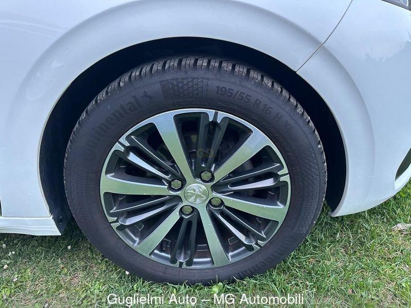 Peugeot 208 208 5p 1.2 puretech Allure gpl 82cv