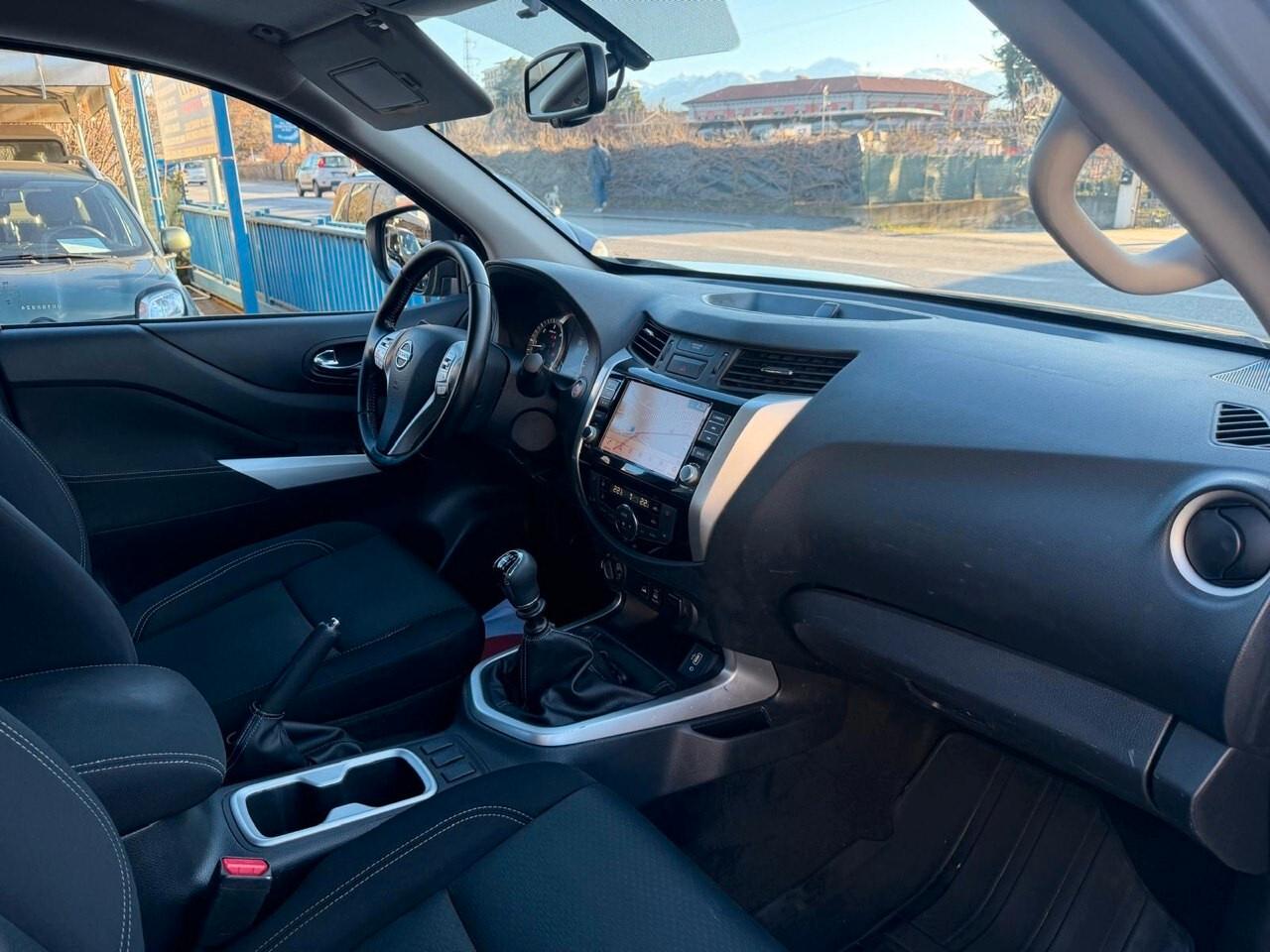 Nissan Navara 2.3 dCi 4WD King Cab Acenta