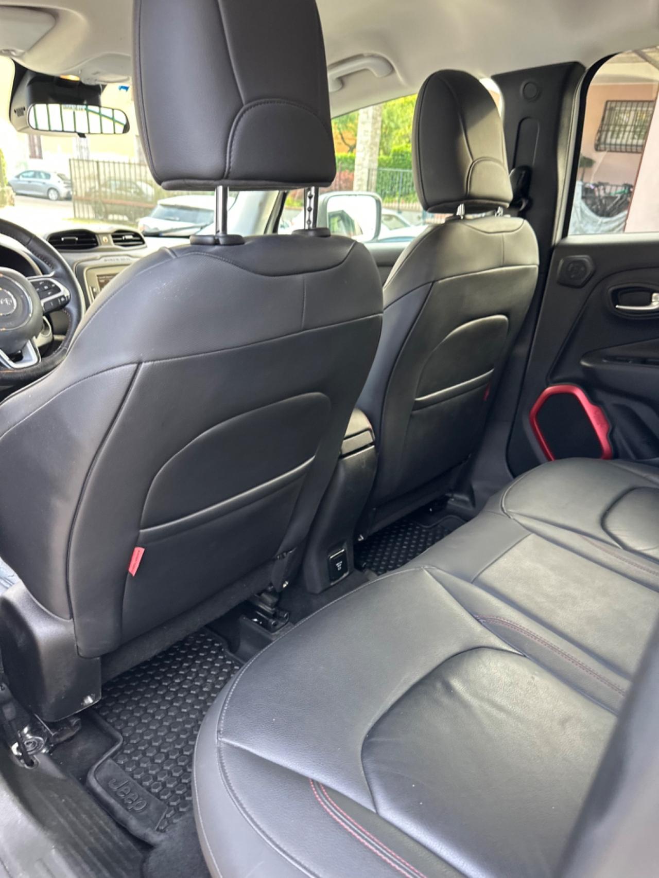 Jeep RENEGADE 2.0 MJT 4WD TRAILHAWK EU6B KMCERT