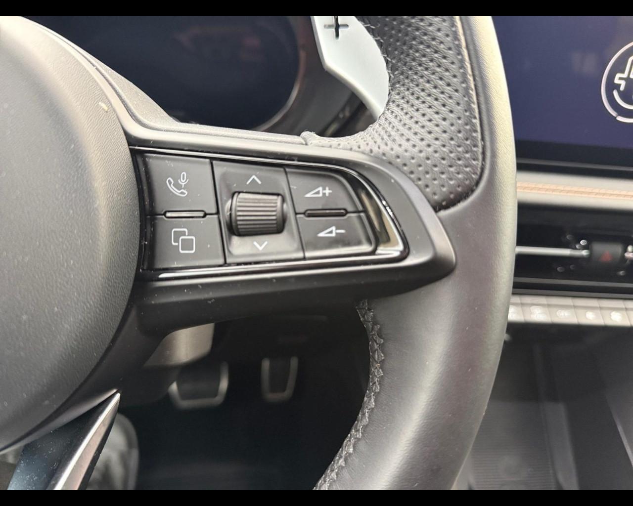 ALFA ROMEO Tonale - Tonale 1.5 hybrid Veloce 160cv tct7