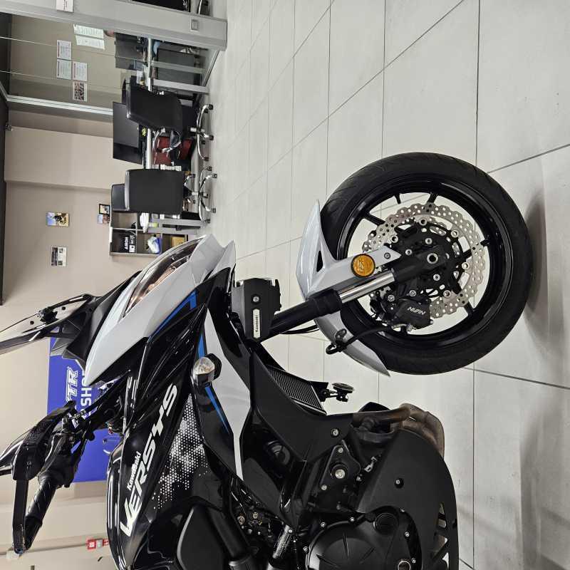 Kawasaki Versys 650 Grand Tourer - 2021