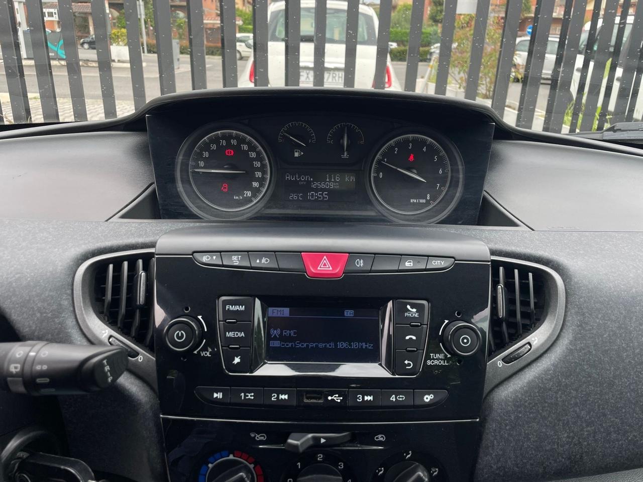 Lancia Ypsilon 1.2 69 CV 5 porte Elefantino Blu