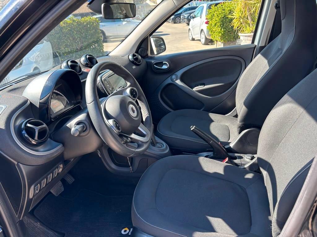 Smart ForFour 70 1.0 Passion 2016/110.000 KM Tua a soli 126 Euro al mese