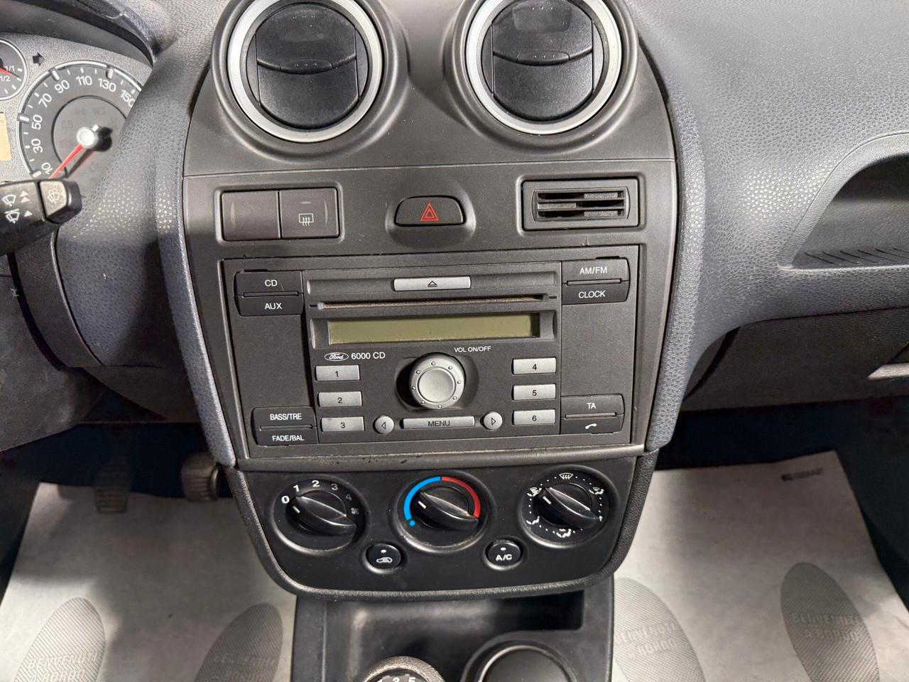 Ford Fiesta 1.4 TDCi 5p. Ghia