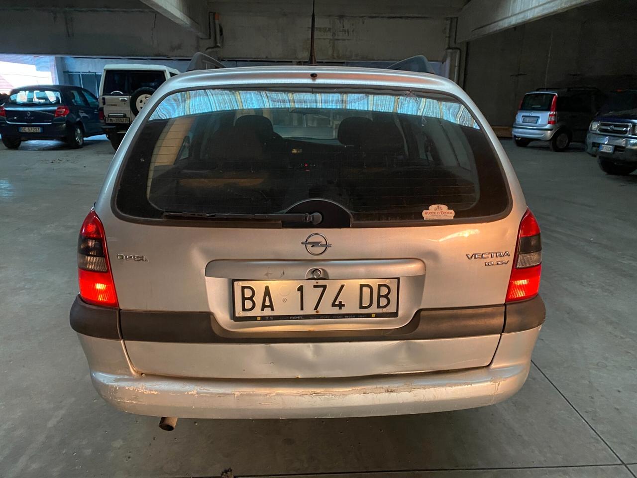 Opel Vectra 1.8i 16V cat S.W. CD