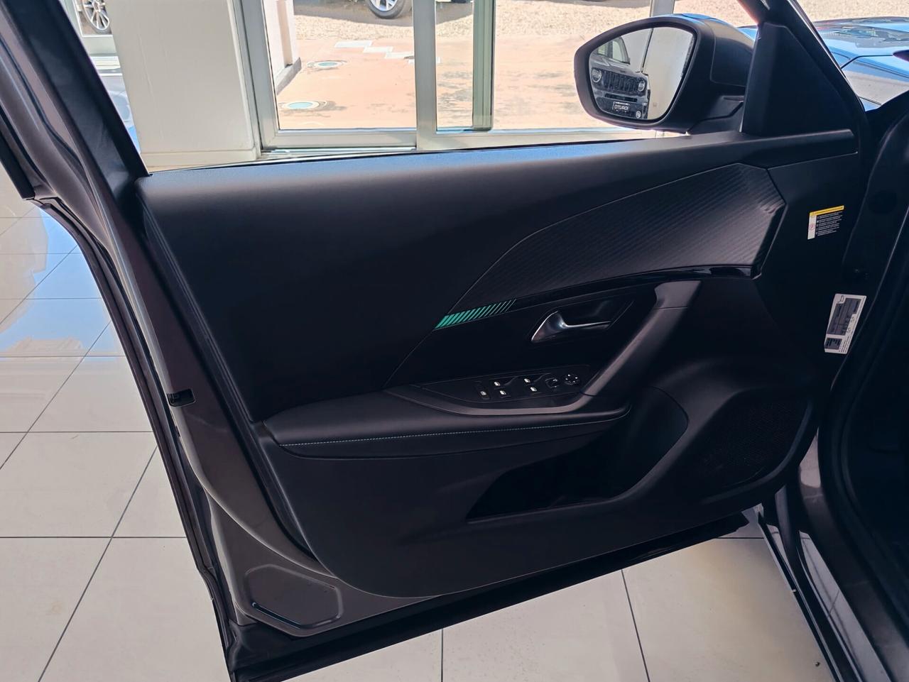 Peugeot 2008 BlueHDi 130 S&S EAT8 Allure 2021