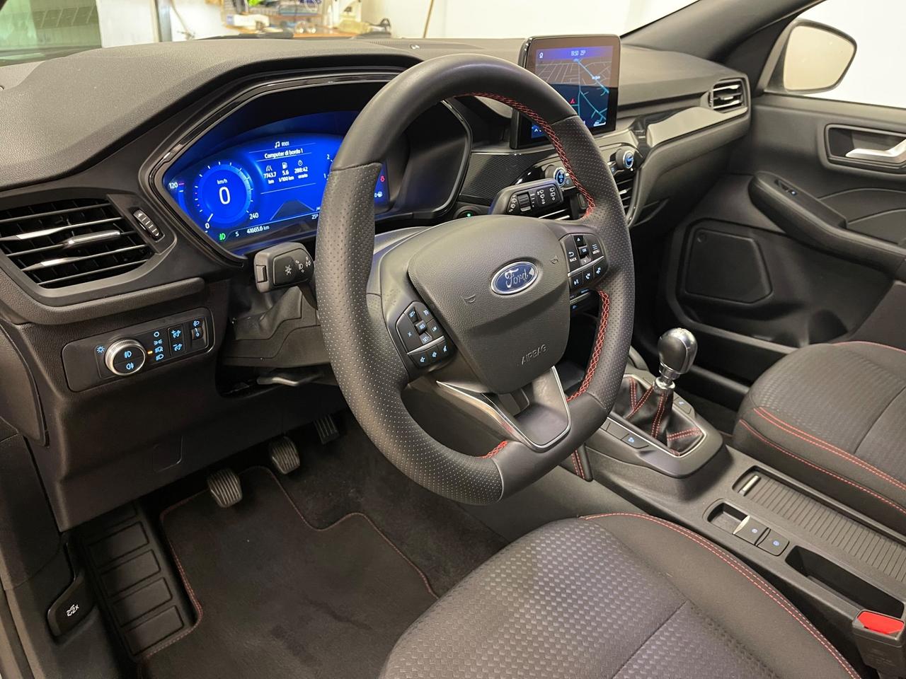 Ford kuga 1.5 120cv st-line nuova