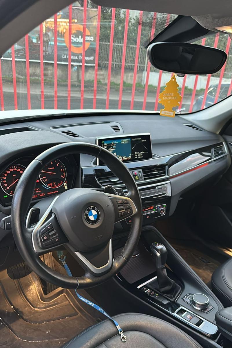 BMW - X1 - sDrive18d Business