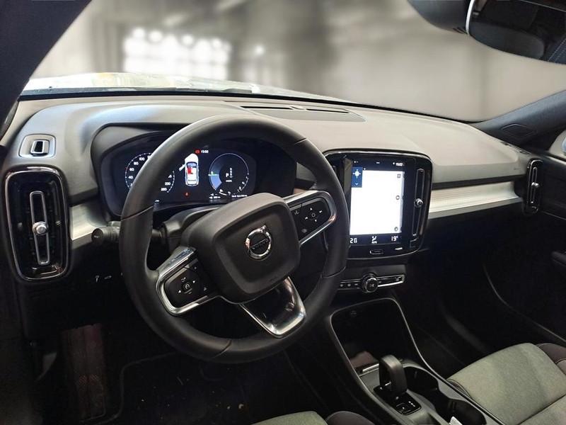VOLVO XC40 T4 RECHARGE PLUG-IN AUTO CORE SUV