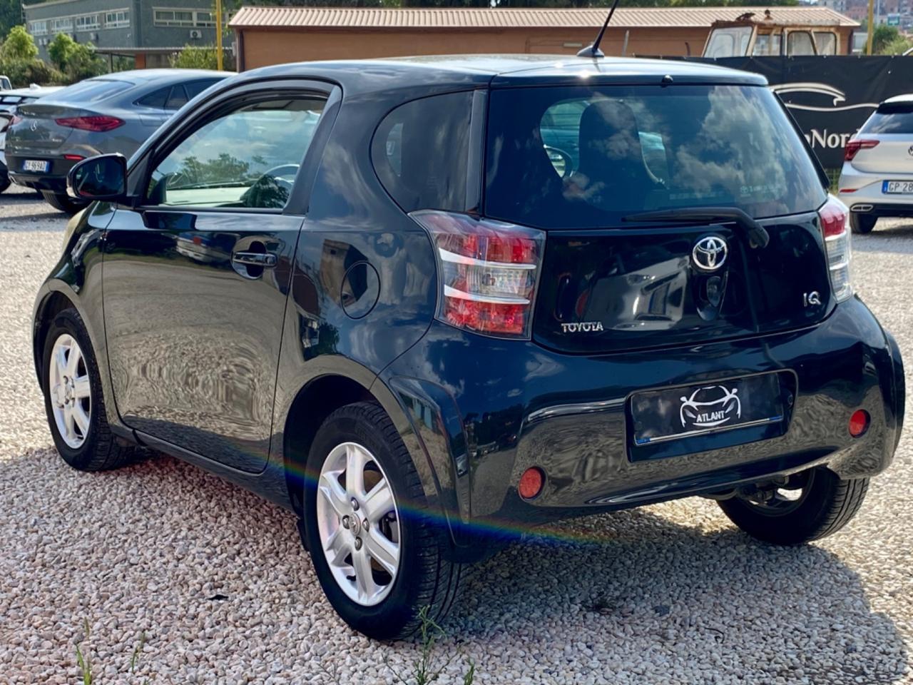 Toyota iQ 1.0 Multidrive