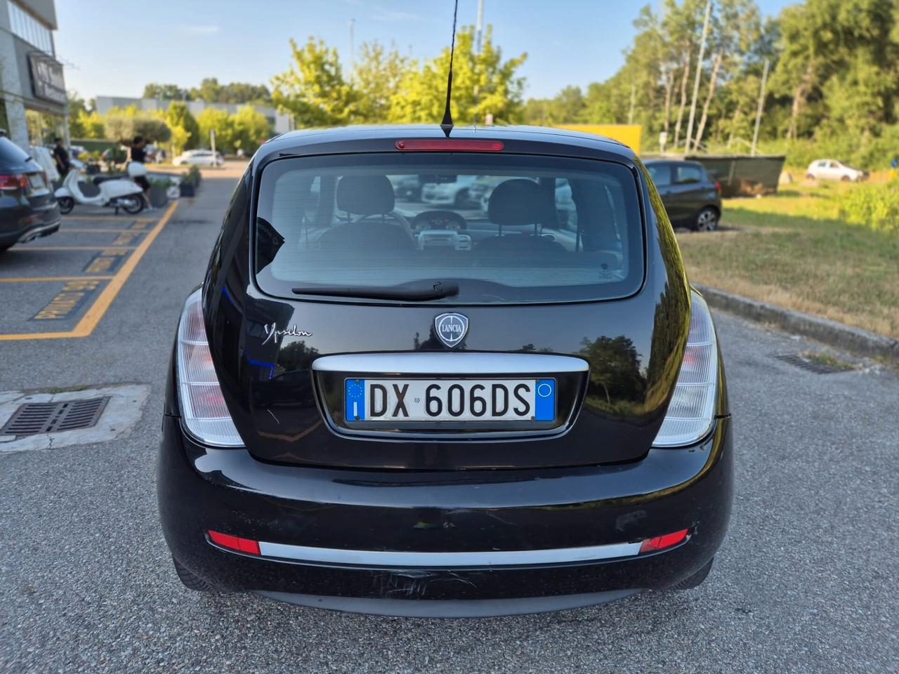 Lancia Ypsilon 1.4 Platino Ecochic GPL