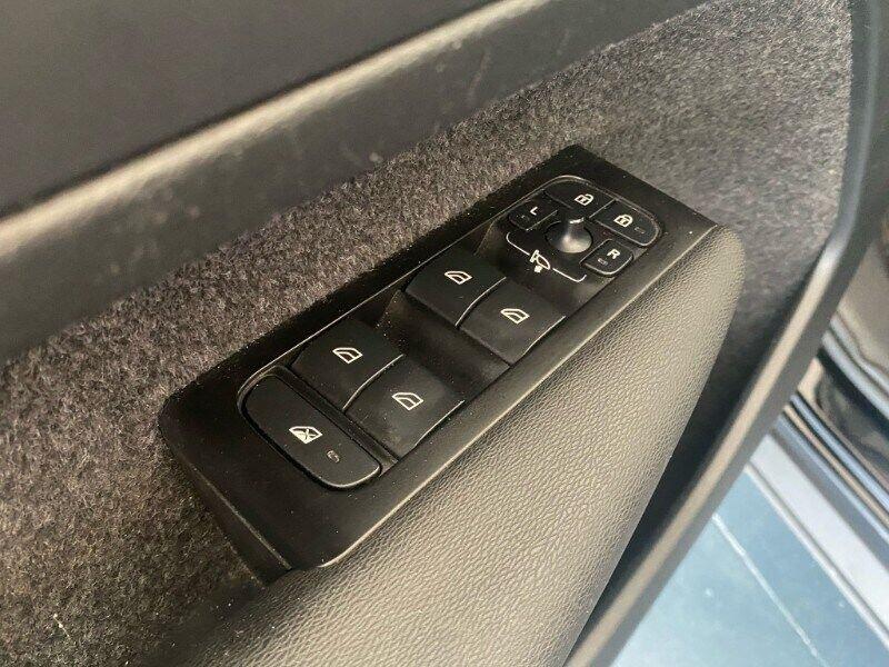 Volvo XC40 XC40 T3 Geartronic Momentum Core