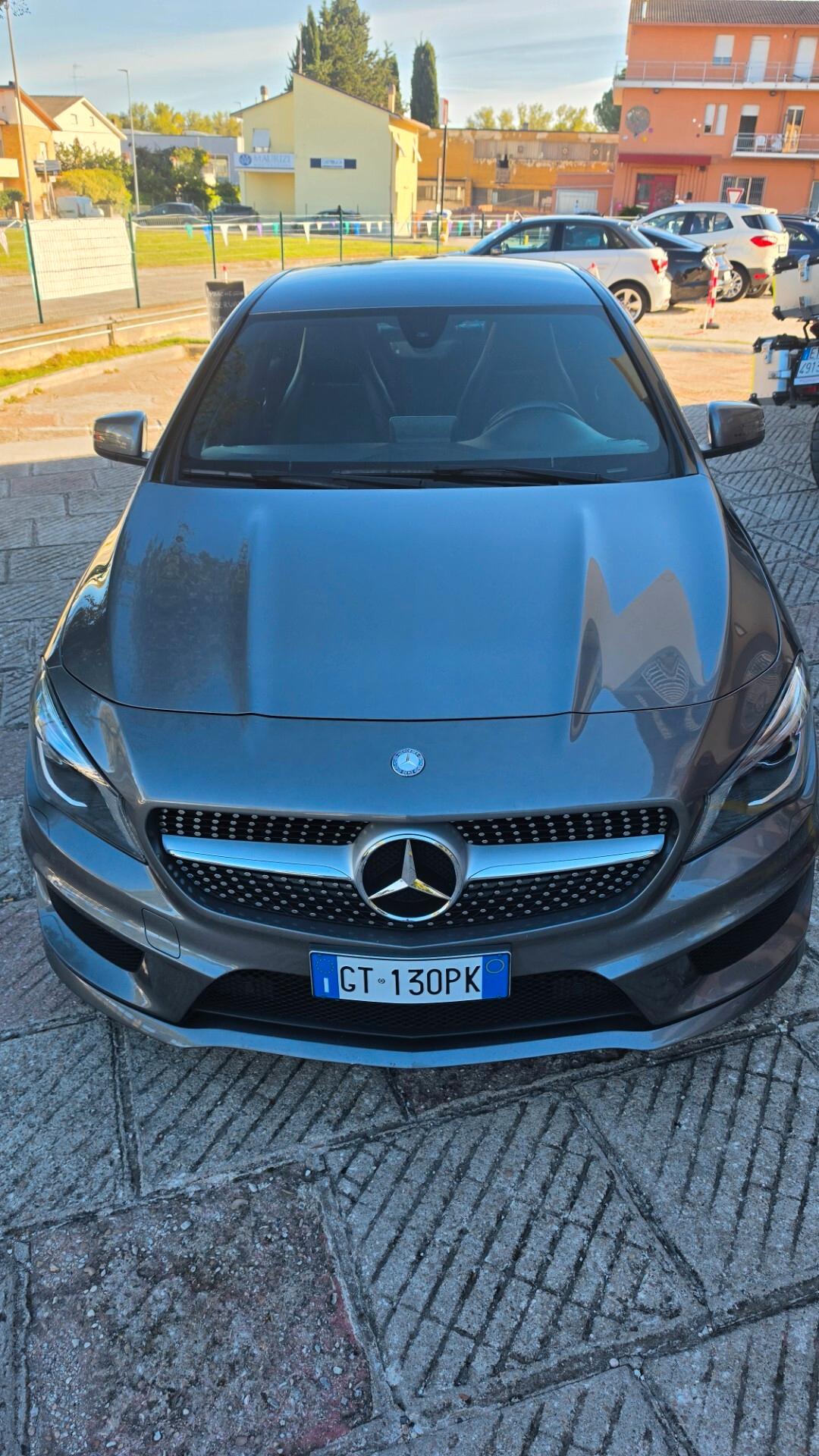 Mercedes-benz CLA 200