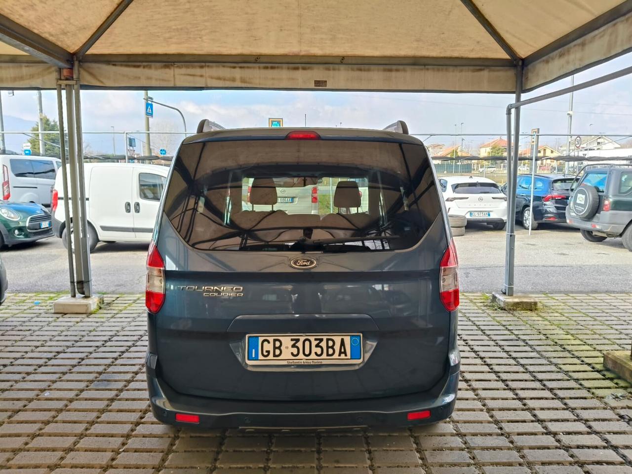 Ford Tourneo Courier 1.5 TDCI 75 CV S&S Sport