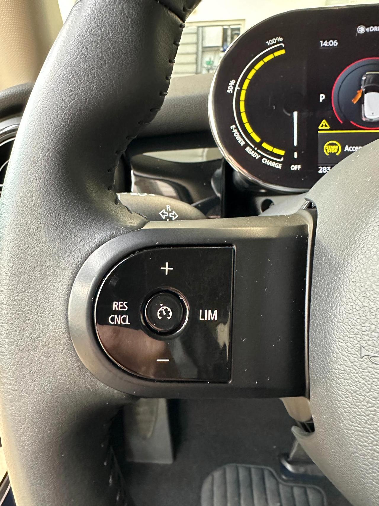 Mini Cooper SE Classic Full Electric Auto - Navi - Pack Luci - Carplay