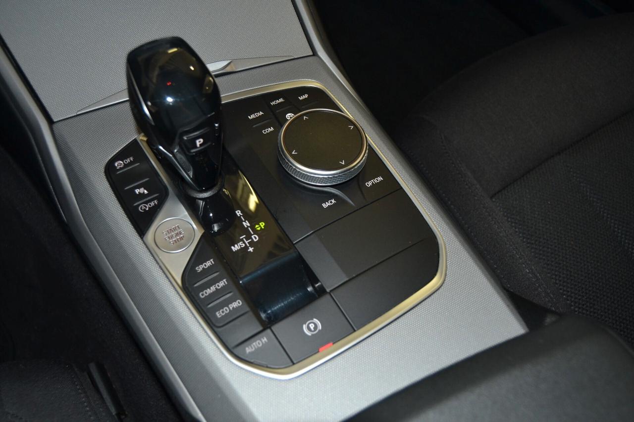 BMW 318D SW Advantage Navi/KmDoc/Xenon/CruiseADD/PDK