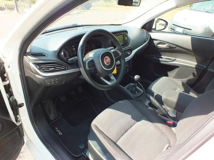 Fiat Tipo 1.6 Mjt*UNIPRO*NAVI*BLUETOOTH*