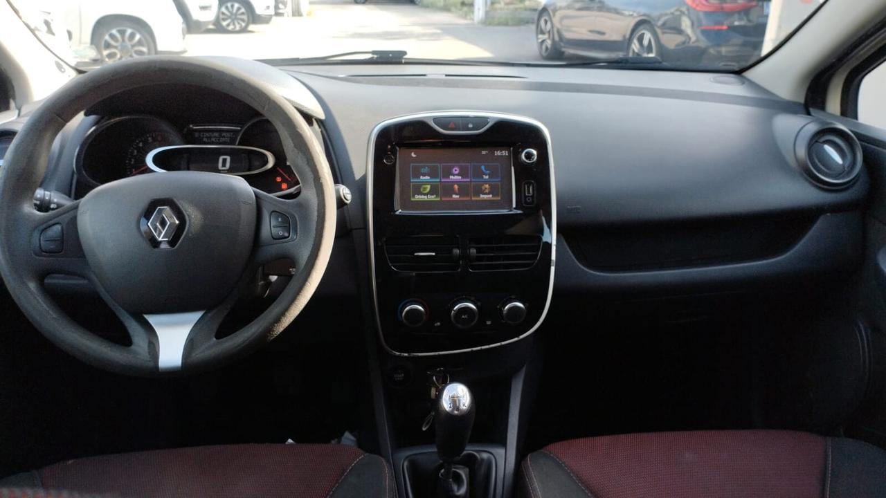 Renault Clio 1.2 75CV 5 porte Zen
