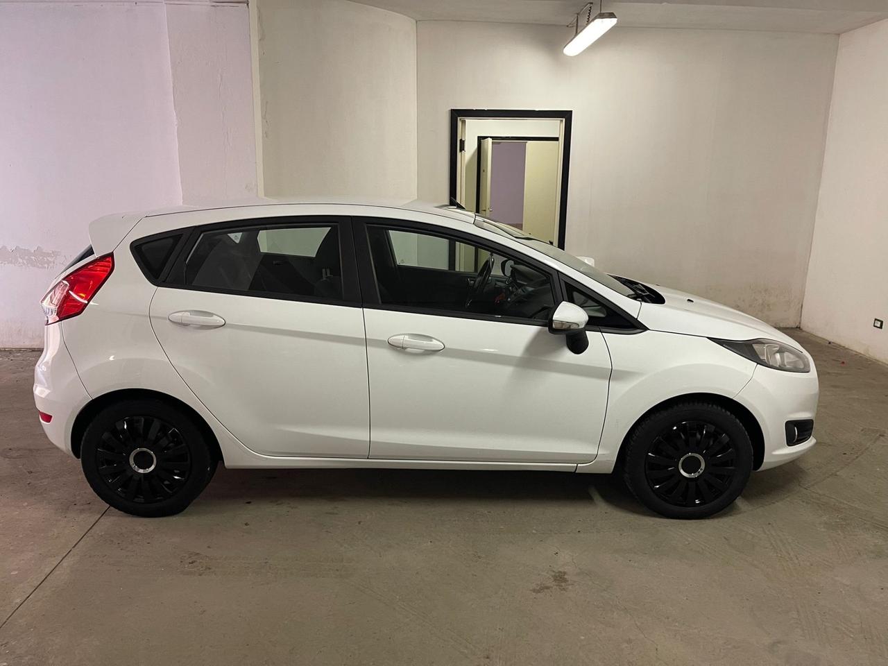 Ford Fiesta 1.5 TDCi 75CV 5 porte Titanium