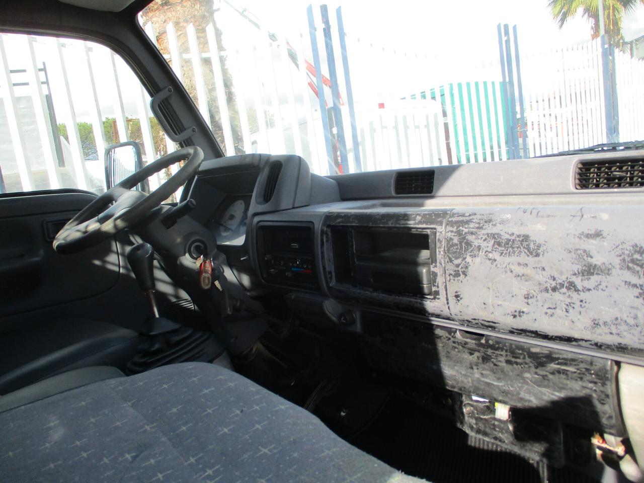 Nissan Cabstar 3000 120CV RIBALTBILE TRILATERALE **PERFETTO**