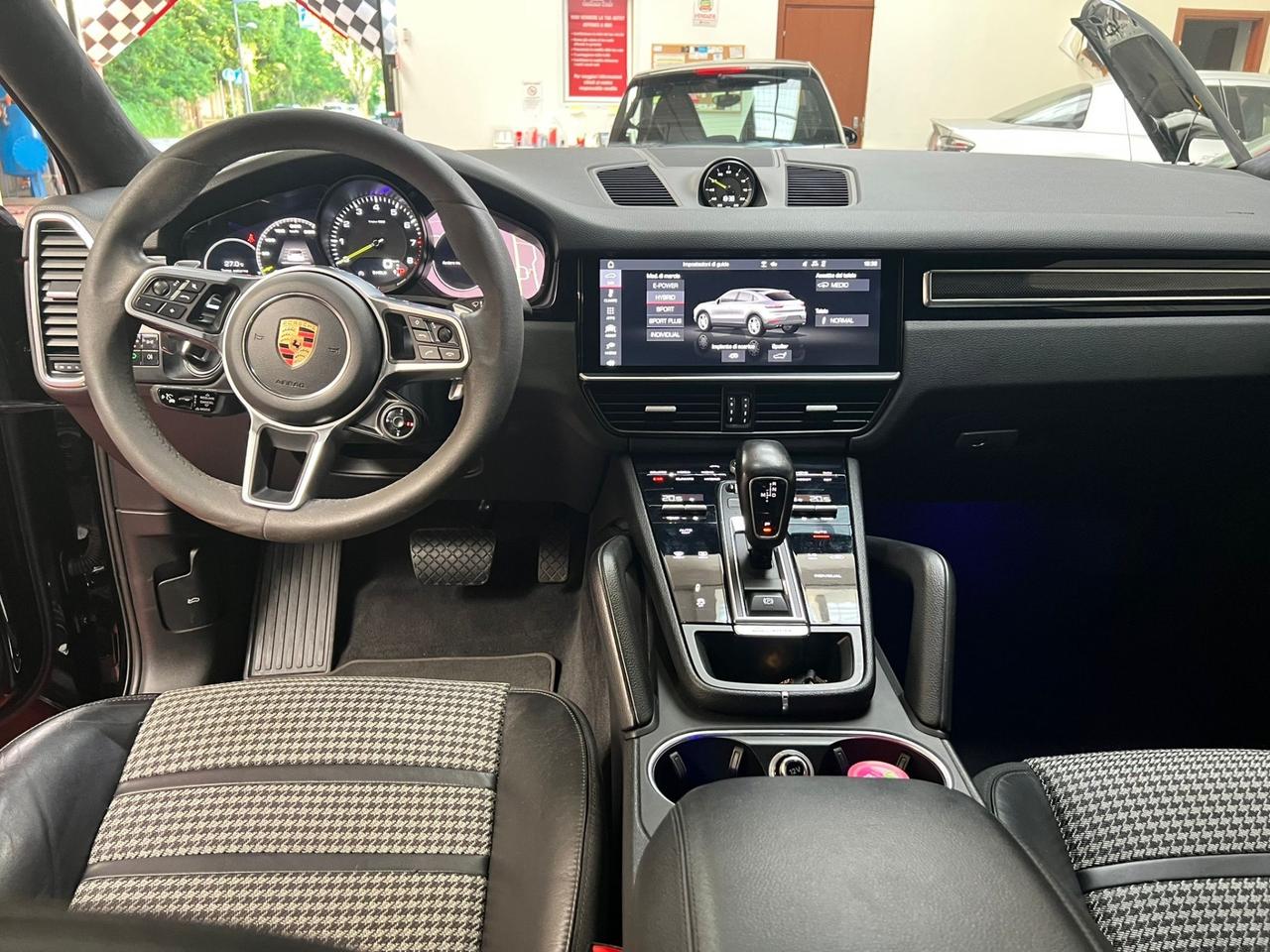 Porsche Cayenne Coupé 3.0 V6 E-Hybrid 2019