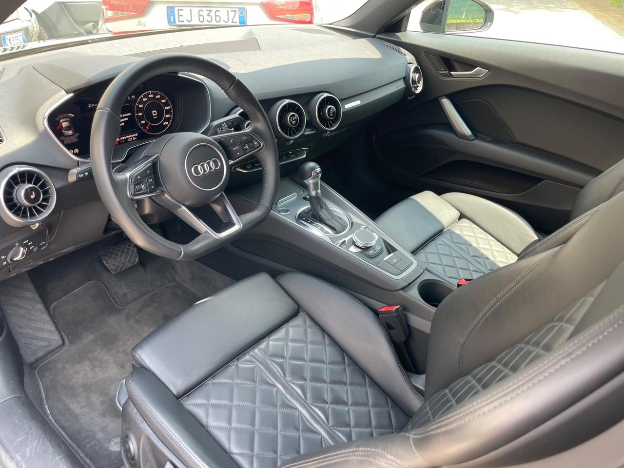Audi TT Coupé 40 TFSI S tronic