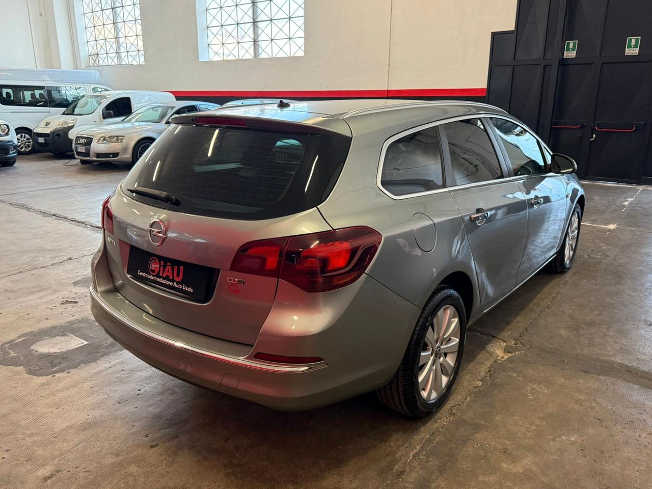 Opel Astra 1.7 CDTI 130CV Sports Tourer Cosmo