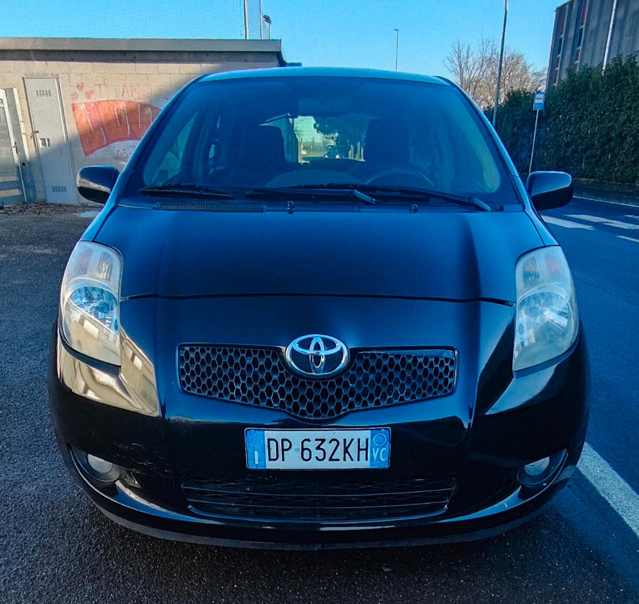 Toyota Yaris 1.4 D-4D 3 porte Sol