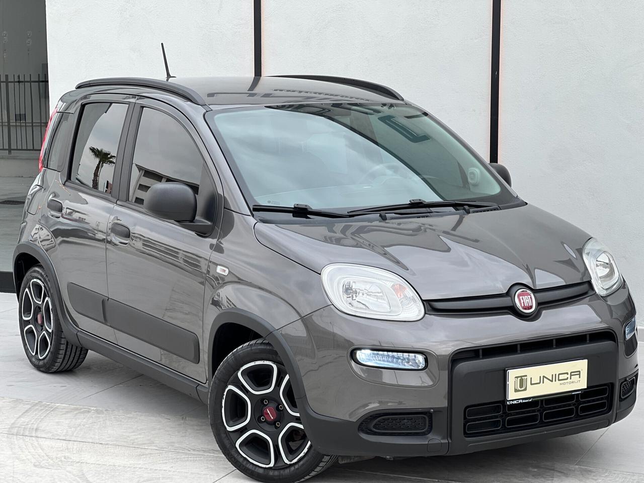 Fiat Panda 1.0 70 cv s&s STREET HYBRID ITALIANA 5p.ti