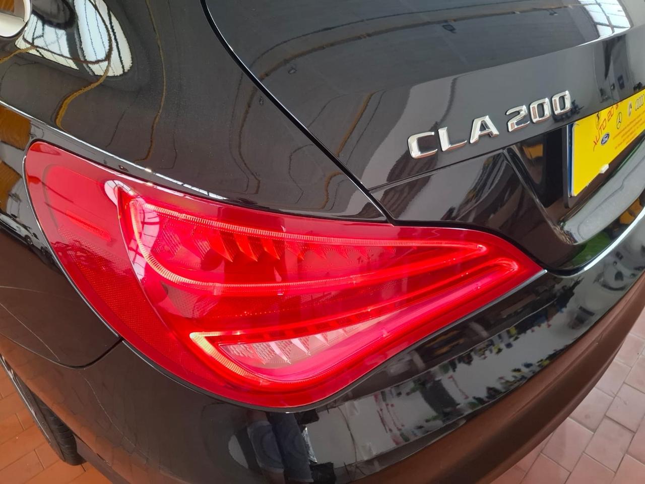 Mercedes-benz CLA 200 d S.W. Premium full optional