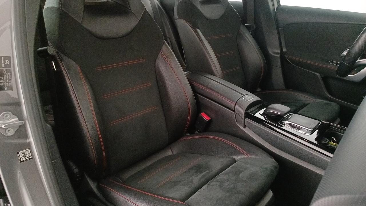 Mercedes-Benz A 180 d Premium auto