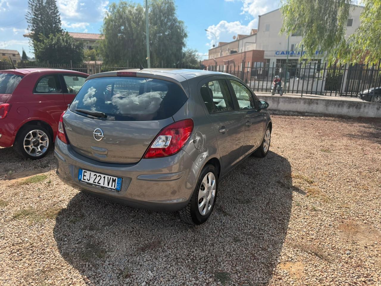 Opel Corsa 1.2 5 porte Cosmo