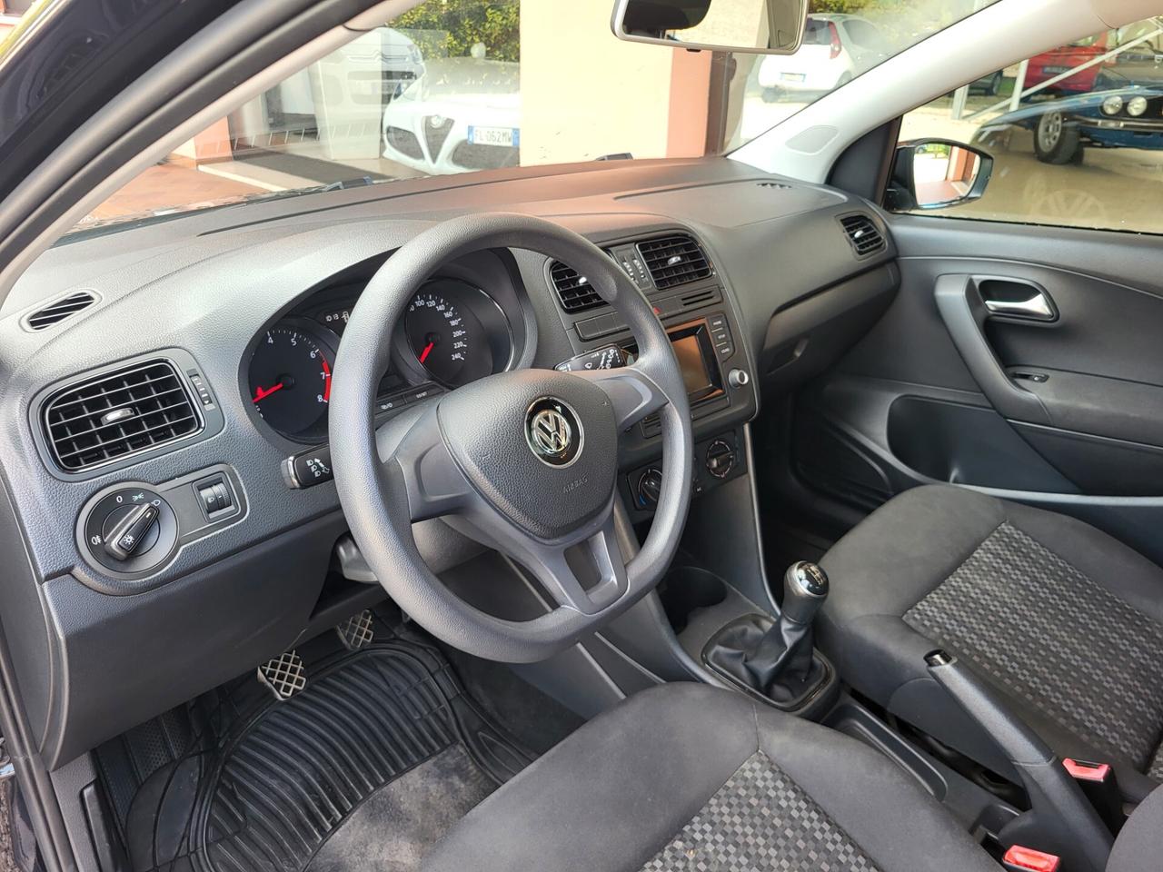 Volkswagen Polo 1.0 MPI 5p. Business