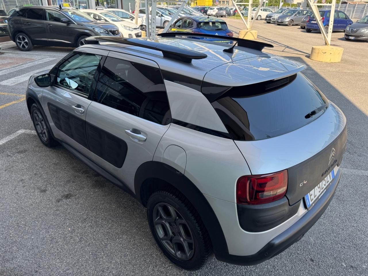 Citroen C4 Cactus BlueHDi 100 S&S Shine