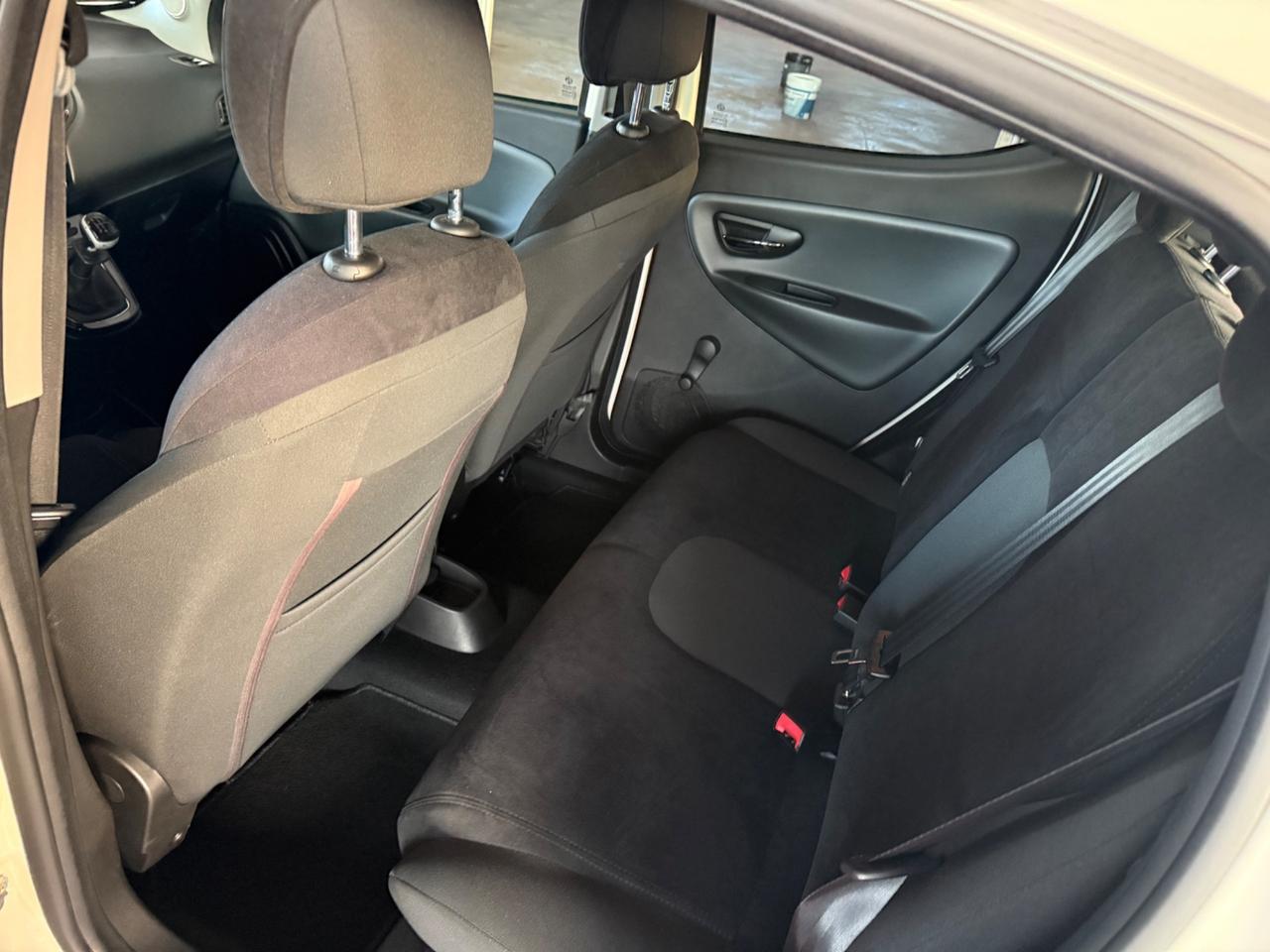 Lancia Ypsilon 1.2 69 CV Unyca da QUALITYCARS PESCARA